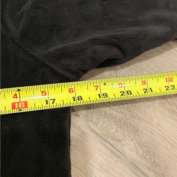 Patagonia Women's Black Puffer Reversible Jacket - Picture 10 of 11